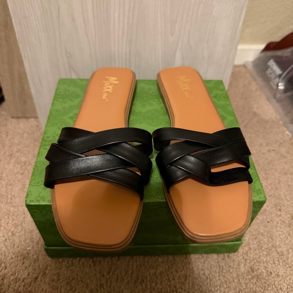 Women's Black Slide Sandals